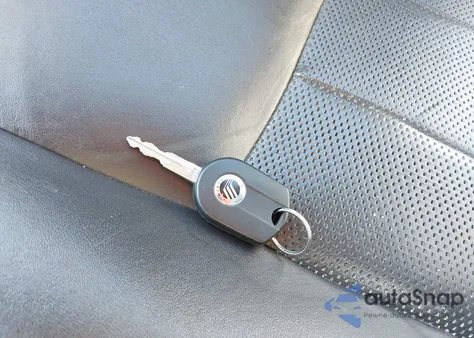 2011 Mercury Milan Premier z USA, uszkodzony, nr VIN 3MEHM0JG8BR601600